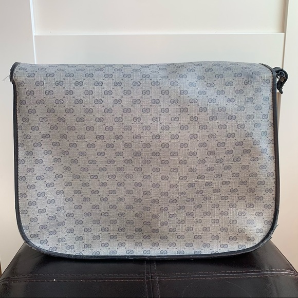 😻 Authentic Vintage Gucci Crossbody Bag - Picture 2 of 15